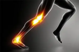 Illustration of a running leg with the knee and ankle glowing to show pain